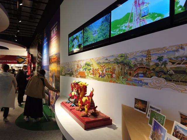 コモンズ館内の地域文化展示