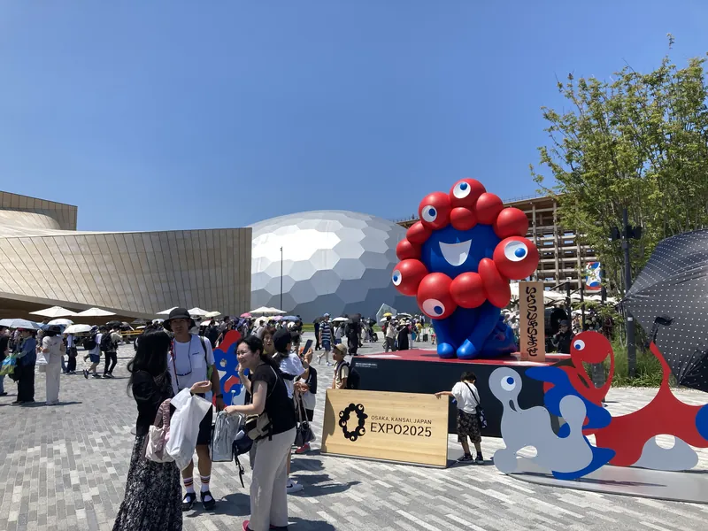 ミャクミャク思い出話｜大阪・関西万博 公式キャラクター 写真特集（全